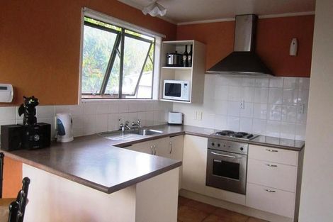 Photo of property in 24 Palmers Road, Clendon Park, Auckland, 2103