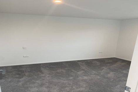 Photo of property in 1/2 Jadewynn Drive, Massey, Auckland, 0614