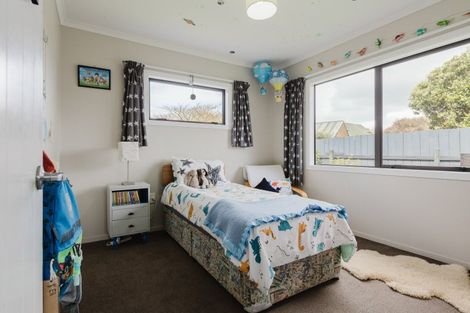 Photo of property in 30 Charles Cross Street, Longburn, Palmerston North, 4412