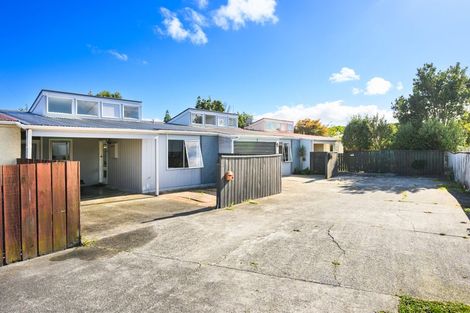 Photo of property in 6 Westmere Place, Takaro, Palmerston North, 4412