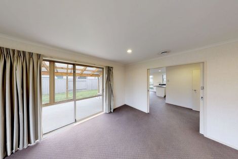 Photo of property in 6 Geneva Terrace, Kelvin Grove, Palmerston North, 4414