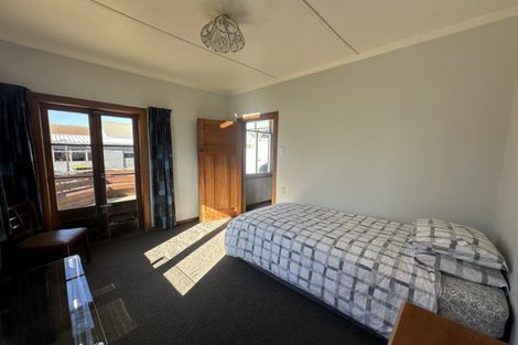 Photo of property in 2 Weraroa Road, Levin, 5510