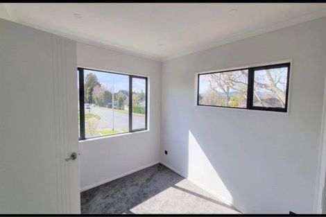 Photo of property in 425a Great South Road, Opaheke, 2113