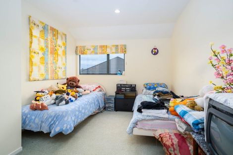 Photo of property in 16 Waverton Terrace, Churton Park, Wellington, 6037