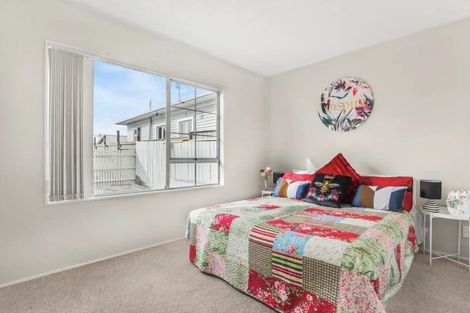 Photo of property in 3/63 Kenderdine Road, Papatoetoe, Auckland, 2025