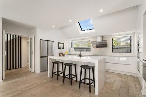 Photo of property in 2 Wairarapa Terrace, Merivale, Christchurch, 8014