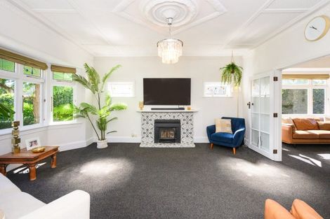 Photo of property in 10 Elmira Avenue, Hokowhitu, Palmerston North, 4410