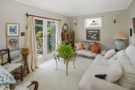 Photo of property in 43 Bassett Road, Johnsonville, Wellington, 6037