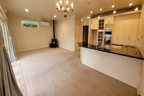 Photo of property in 40 Birdwood Road, Waterloo, Lower Hutt, 5011
