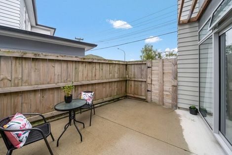 Photo of property in 2 Ronalds Way, Taita, Lower Hutt, 5011