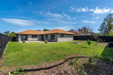 Photo of property in 17 Burgundy Court, Rototuna, Hamilton, 3210