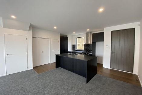 Photo of property in 62u4 Spenmoor Street, Newlands, Wellington, 6037