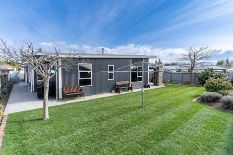 Photo of property in 31 Rhoboro Road, Twizel, 7901
