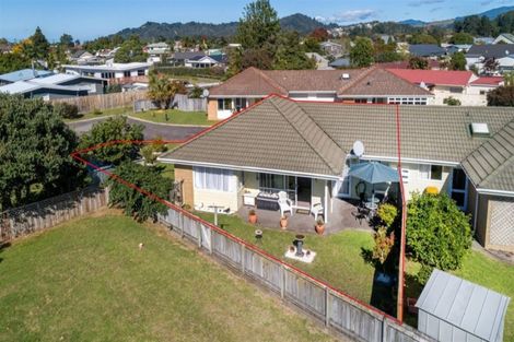 Photo of property in 16/9 Campbell Close, Whangamata, 3620