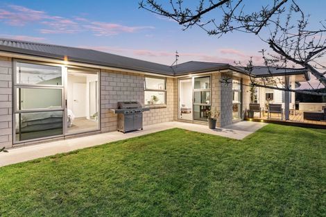 Photo of property in 30 Kuru Place, Papamoa, 3118