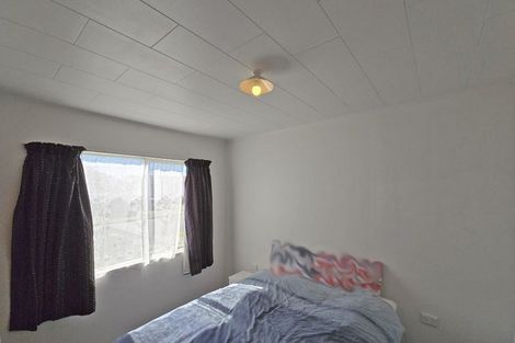 Photo of property in 58 Wynyard Crescent, Tamatea, Napier, 4112