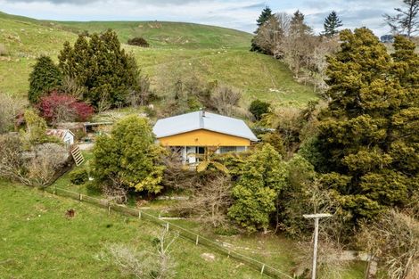 Photo of property in 19 Gordon Terrace, Hunterville, 4730