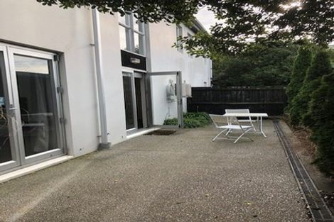 Photo of property in 4/6 Defoe Place, Waltham, Christchurch, 8023