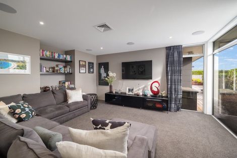 Photo of property in 2 Aglaia Place, Cracroft, Christchurch, 8022