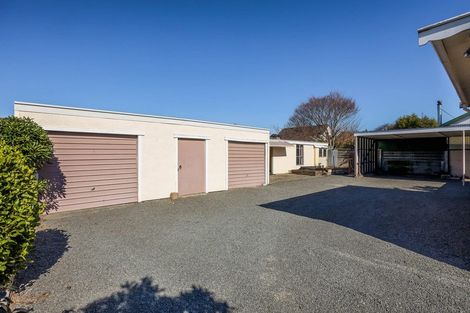 Photo of property in 19 Derrett Place, Saint Martins, Christchurch, 8022