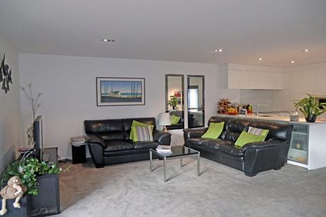 Photo of property in 144a Holly Road, St Albans, Christchurch, 8014