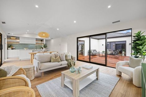 Photo of property in 25 Kakatai Place, North New Brighton, 8083