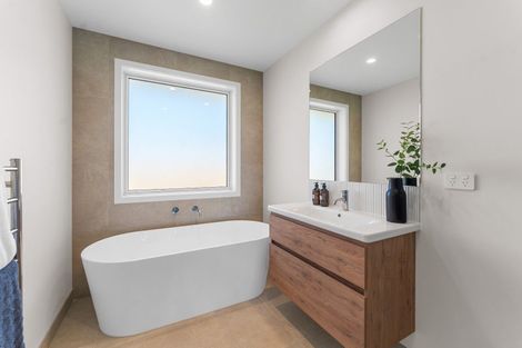 Photo of property in 17 Keri Rua Road, Leamington, 3495