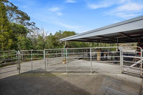 Photo of property in 2 Valley Road, Waitoki, Kaukapakapa, 0871