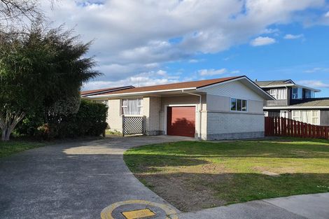 Photo of property in 15 Kent Terrace, Taradale, Napier, 4112