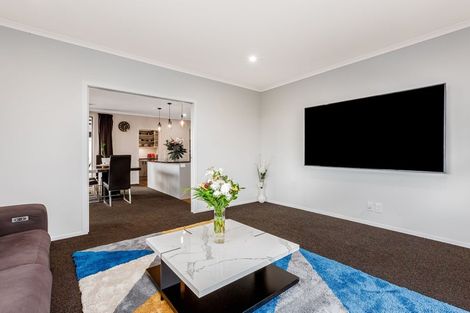 Photo of property in 5 Waitaria Terrace, Aotea, Porirua, 5024