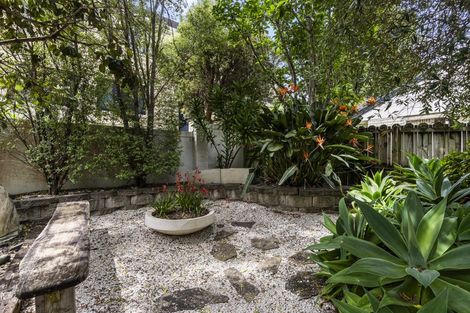 Photo of property in 29 Bronte Place, Somerville, Auckland, 2014