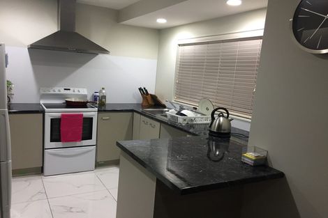 Photo of property in 39 Koru Street, Mangere Bridge, Auckland, 2022