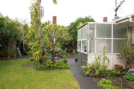 Photo of property in 23a/3 Eversleigh Road, Belmont, Auckland, 0622