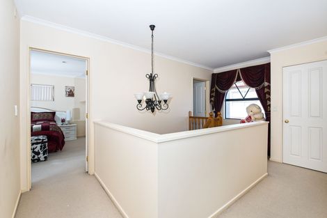 Photo of property in 4a School Road, Te Atatu South, Auckland, 0610