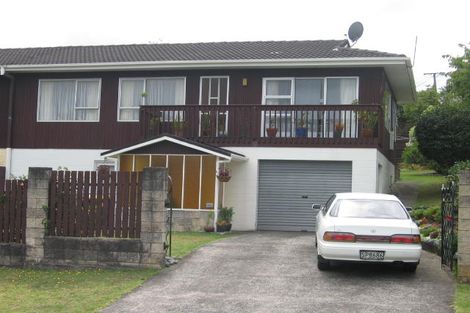 Photo of property in 2/35 Edgeworth Road, Glenfield, Auckland, 0629