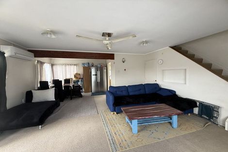 Photo of property in 2/29 Avis Avenue, Papatoetoe, Auckland, 2025