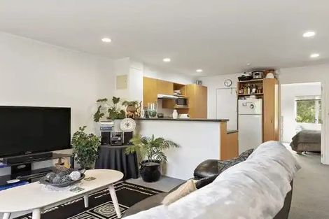 Photo of property in 9/3 Kelvin Grove, Te Aro, Wellington, 6011