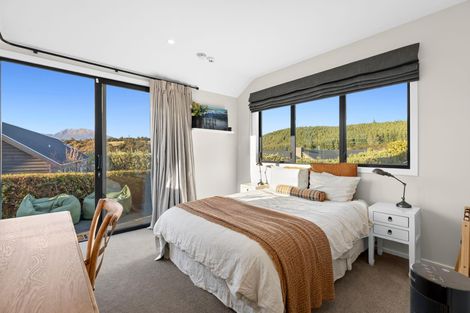 Photo of property in 47 Minaret Ridge, Wanaka, 9305