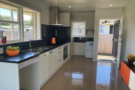 Photo of property in 80 Mcannalley Street, Manurewa East, Auckland, 2102