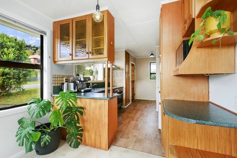 Photo of property in 2 Ryan Grove, Tawa, Wellington, 5028