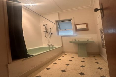 Photo of property in 17 Selwyn Road, Manurewa, Auckland, 2102