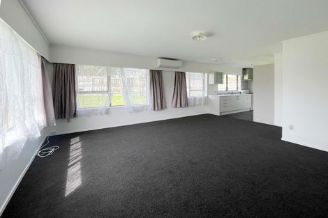 Photo of property in 18b Challen Close, Conifer Grove, Takanini, 2112