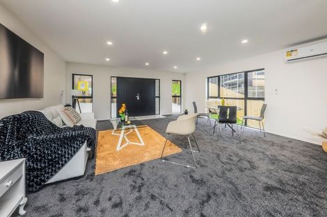 Photo of property in 51 Kirikiri Drive, Papakura, 2110