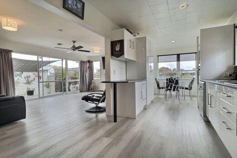 Photo of property in 51 Coventry Avenue, Tamatea, Napier, 4112