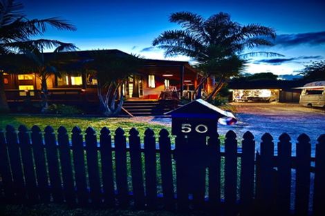 Photo of property in 50 Great North Road, Riverhead, 0820