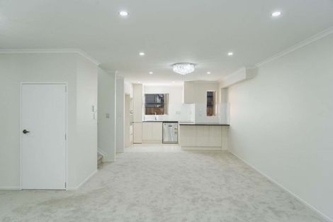Photo of property in 79a Russell Road, Manurewa, Auckland, 2102