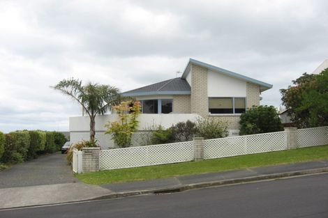 Photo of property in 15 Mariner Drive, Gulf Harbour, Whangaparaoa, 0930