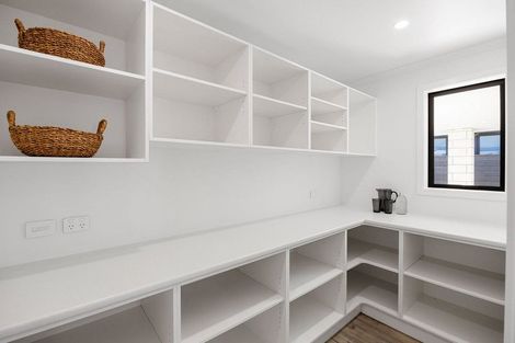 Photo of property in 12 Lewis Way, Cambridge, 3434