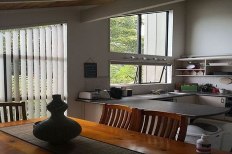 Photo of property in 2/8 Theodora Place, Mairangi Bay, Auckland, 0630