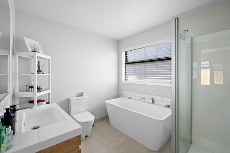 Photo of property in Northlake, 32 Cairnmuir Street, Wanaka, 9305